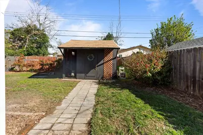 1531 Dickson Street, Sacramento, CA 95822 - Photo 26