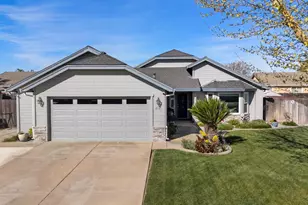 212 SW Country Club Dr, Colusa, CA 95932 - Photo 1