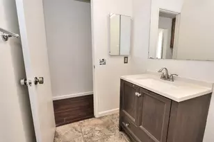 1908 Pebblewood Dr, Sacramento, CA 95833 - Photo 32