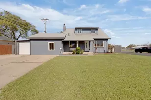 8845 Kelsey Dr, Elk Grove, CA 95624 - Photo 2