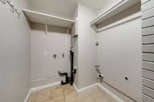 8845 Kelsey Dr, Elk Grove, CA 95624 - Photo 38