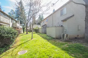 9141 Newhall Dr, Sacramento, CA 95826 - Photo 26