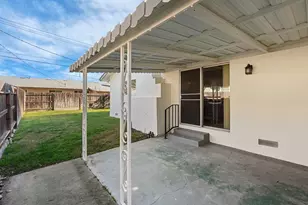 2127 Oxford Way, Lodi, CA 95242 - Photo 34