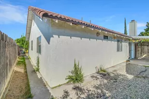 1227 Windsor Ct, Turlock, CA 95380 - Photo 26