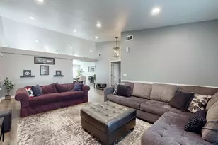 1805 Whispering Oaks Dr, Yuba City, CA 95991 - Photo 12