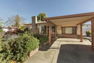 2074 W Monterey Ave, Stockton, CA 95204 - Photo 2