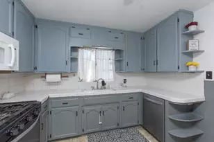 2074 W Monterey Ave, Stockton, CA 95204 - Photo 10