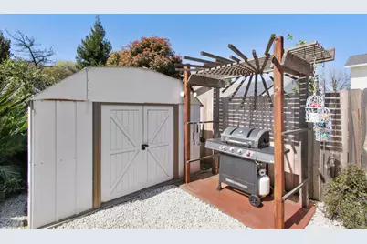 1377 Elwood Street, Woodland, CA 95776 - Photo 22