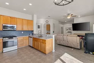 5967 Leonardo Way, Elk Grove, CA 95757 - Photo 10