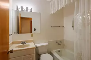 811 E C St, Oakdale, CA 95361 - Photo 22