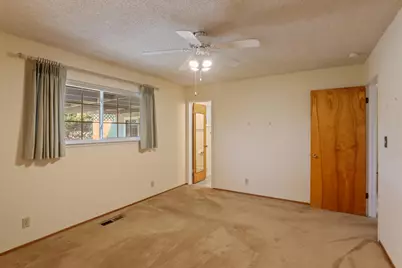 811 E C Street, Oakdale, CA 95361 - Photo 26