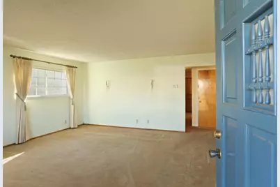 811 E C Street, Oakdale, CA 95361 - Photo 4