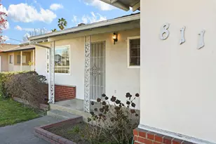 811 E C St, Oakdale, CA 95361 - Photo 2