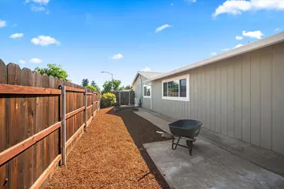 8997 Gainsboro Way, Sacramento, CA 95826 - Photo 28