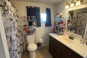 271 W Almy Ave, Fresno, CA 93706 - Photo 10