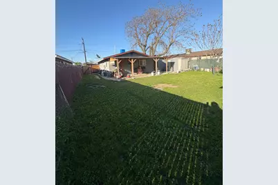 271 W Almy Avenue, Fresno, CA 93706 - Photo 12