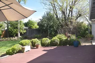 5443 Aris Way, Carmichael, CA 95608 - Photo 6