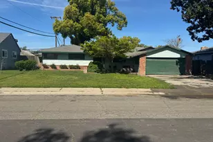 4613 B Pkwy, Sacramento, CA 95823 - Photo 1