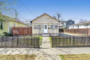 456 4th St, Woodland, CA 95695 - Photo 1