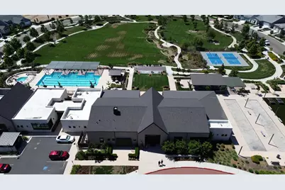 484 Pinehurst Street, Manteca, CA 95336 - Photo 2