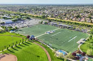 6829 Salvaterra Cir, Elk Grove, CA 95757 - Photo 68