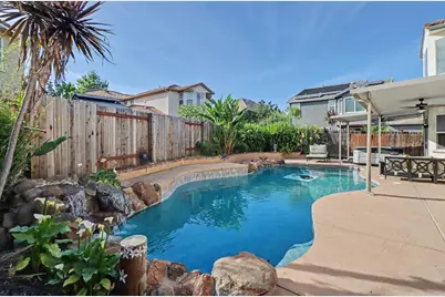 6829 Salvaterra Circle, Elk Grove, CA 95757 - Photo 48