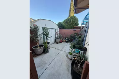 558 Cedarwood Court, Los Banos, CA 93635 - Photo 20