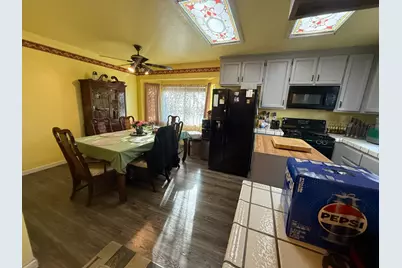 558 Cedarwood Court, Los Banos, CA 93635 - Photo 10
