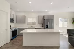 7664 Walpole Wy, Elk Grove, CA 95758 - Photo 6