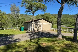 13600 Pino Ct, La Grange, CA 95329 - Photo 4