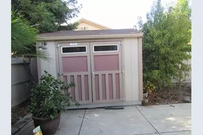 10541 Cherise Way, Stockton, CA 95209 - Photo 32