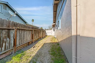 6121 Greenfield Lane, Stockton, CA 95207 - Photo 26