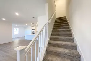 94 W San Diego Dr, Tracy, CA 95391 - Photo 32