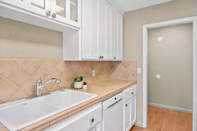 282 Riverside Drive, Woodland, CA 95695 - Photo 6