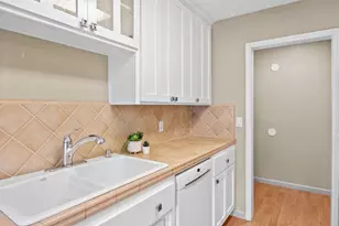 282 Riverside Dr, Woodland, CA 95695 - Photo 6