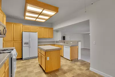 8831 Silverberry Avenue, Elk Grove, CA 95624 - Photo 6