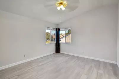 8831 Silverberry Avenue, Elk Grove, CA 95624 - Photo 10