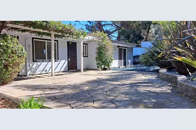 8019 Sterling Drive, Oakland, CA 94605 - Photo 14