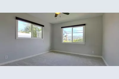 8019 Sterling Drive, Oakland, CA 94605 - Photo 32