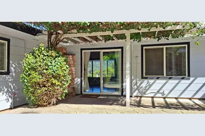 8019 Sterling Drive, Oakland, CA 94605 - Photo 12