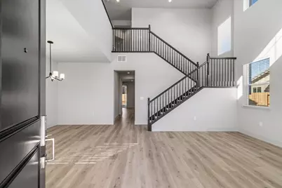 2041 Zane Way, Turlock, CA 95382 - Photo 6