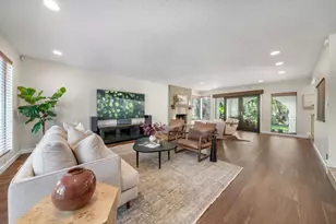 4850 St Augustine Dr, Elk Grove, CA 95758 - Photo 4