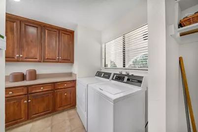 4850 Saint Augustine Drive, Elk Grove, CA 95758 - Photo 24