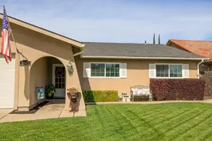6605 Narcisco Way, Hughson, CA 95326 - Photo 2