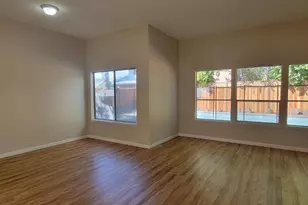 9017 Laguna Springs Way, Elk Grove, CA 95758 - Photo 4