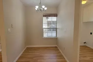 9017 Laguna Springs Way, Elk Grove, CA 95758 - Photo 10