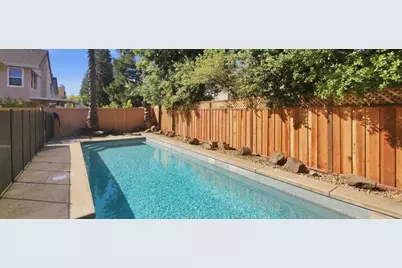 9017 Laguna Springs Way, Elk Grove, CA 95758 - Photo 2