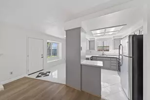 8033 Renton Way, Sacramento, CA 95828 - Photo 18