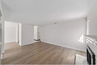 8033 Renton Way, Sacramento, CA 95828 - Photo 14