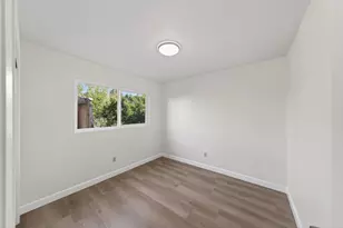 8033 Renton Way, Sacramento, CA 95828 - Photo 28